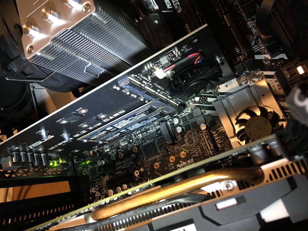 ASUS Hyper M.2 PCIe card installed in the system.