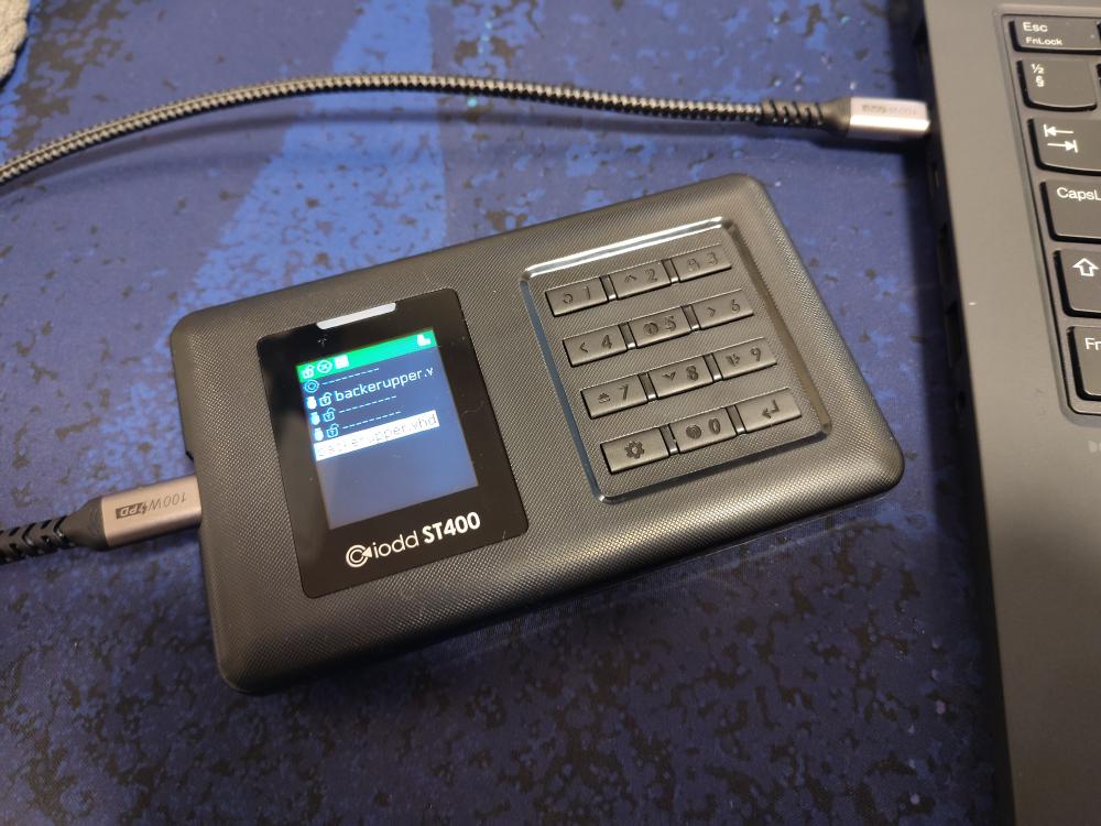 IODD ST400 with one virtual disk mounted.