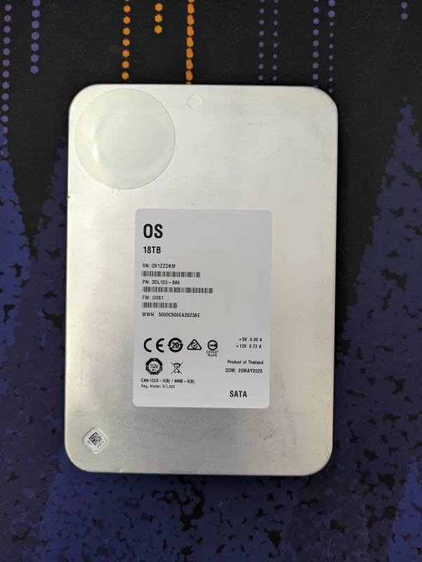 Testing two 18 TB white label SATA hard drives from datablocks.dev