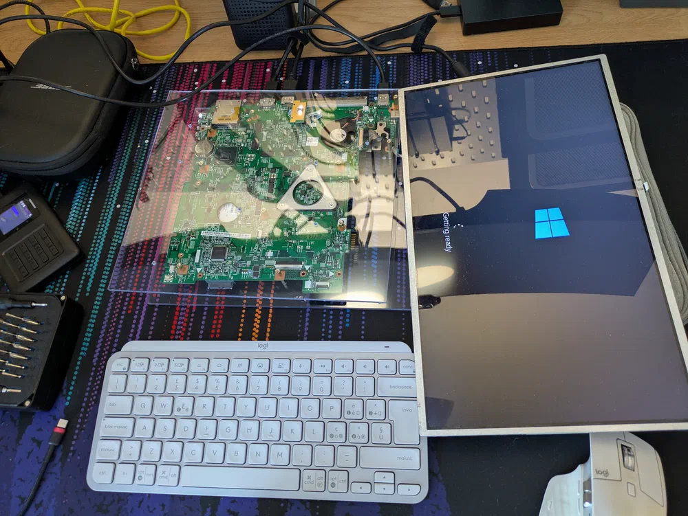 Installing Windows 10.